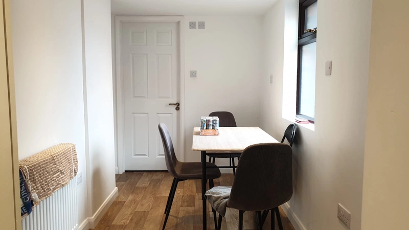 Cranwell Street - 6 Bed (one room remaining) - Thumbnail 16